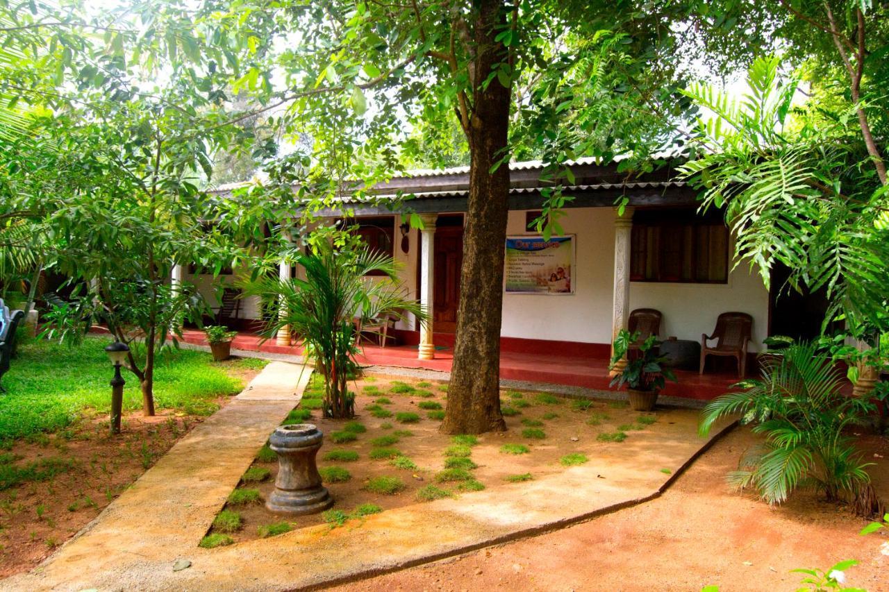 Hotel Samanala Sigiriya Eksteriør billede